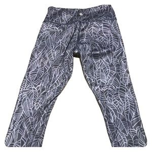 ***SOLD*** Lululemon pants with fun pattern!